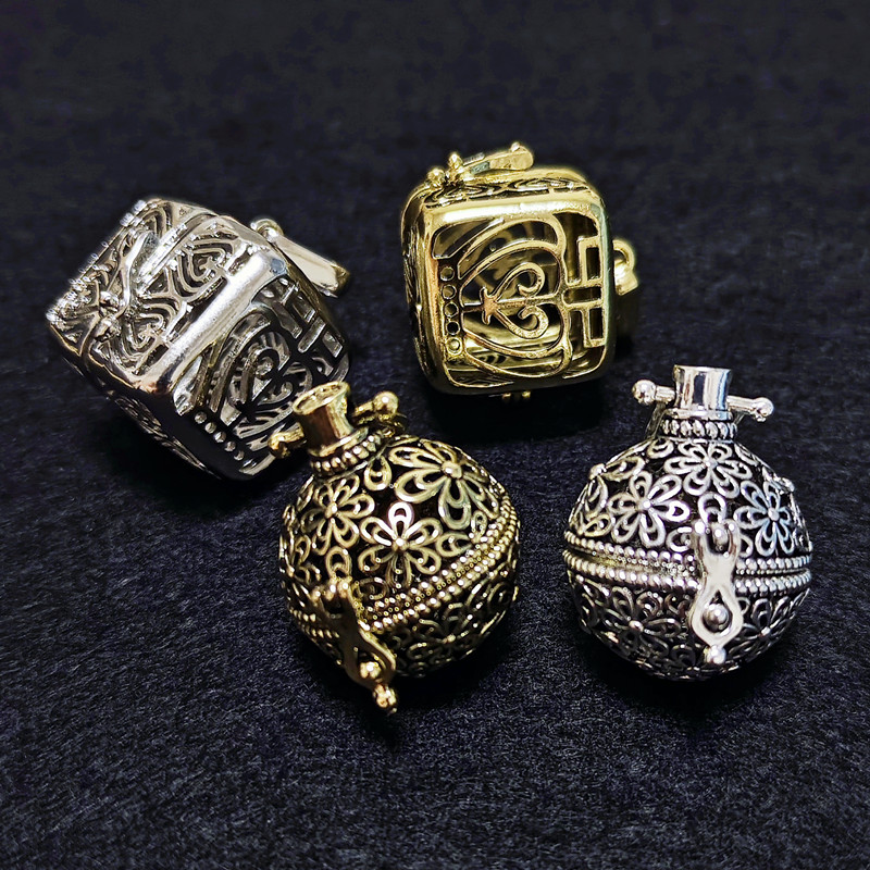 Vintage Brass Hollow Ball Lock - مراجعة Diffuser Necklace Locket وسعره