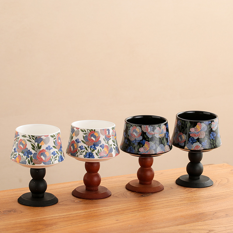 Iris Goblet Wooden Bottom Cand - مراجعة Home Fragrance Iris وسعره